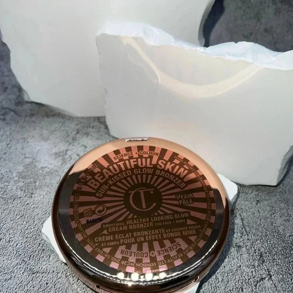 CHARLOTTE TILBURY BEAUTIFUL SKIN SUN KISSED GLOW BRONZER COLOR 1‎ FAIR/PALE NIB - Picture 6 of 6